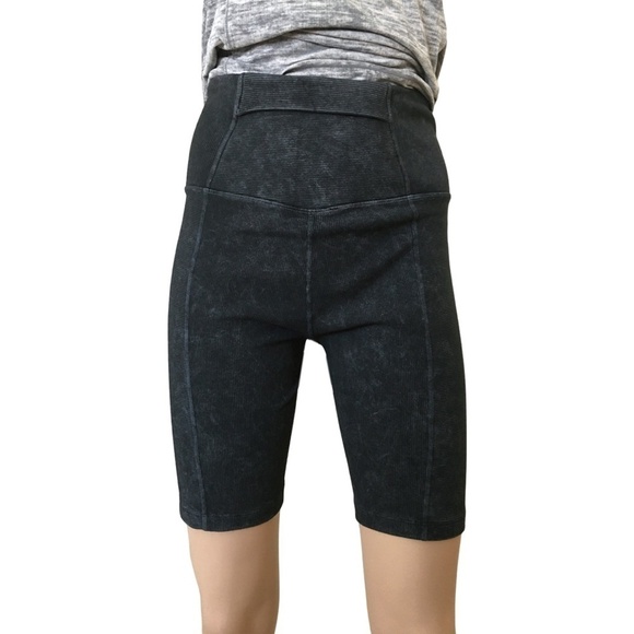 Zella Snow Wash Bike Shorts & Racerback Tank Top Set Fitness Yoga Workout NWOT - Picture 9 of 16